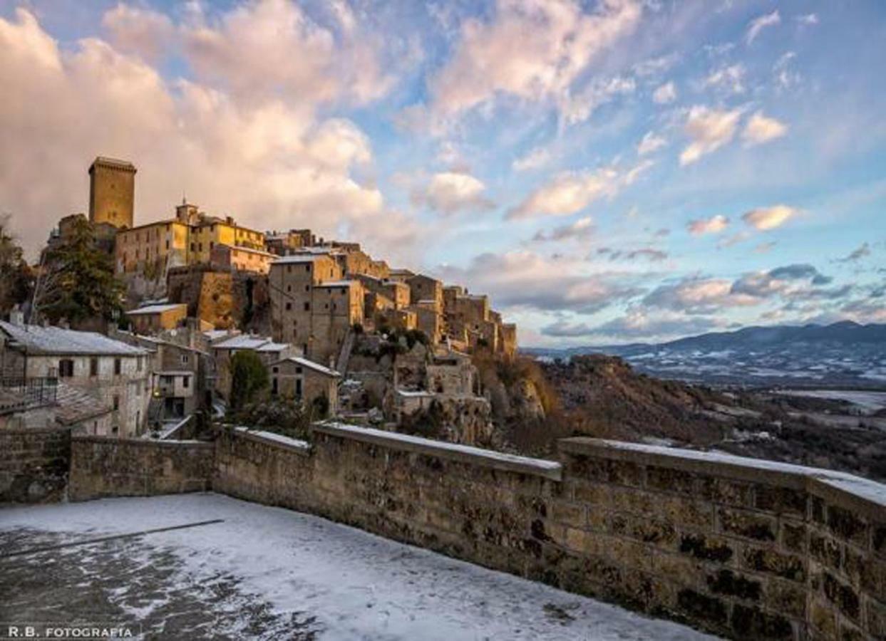 L'Angoletto dei Calanchi San Michele in Teverina Esterno foto