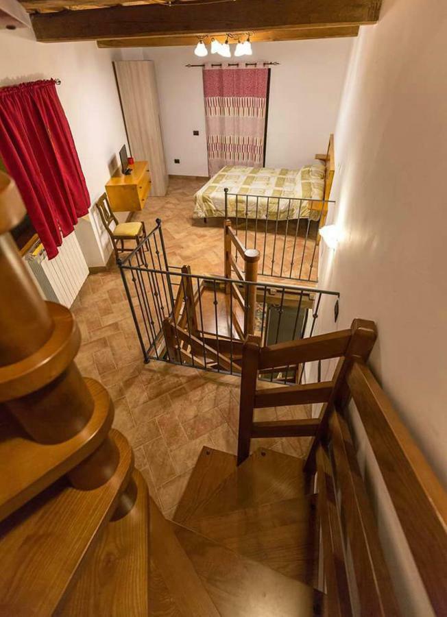 L'Angoletto dei Calanchi San Michele in Teverina Esterno foto